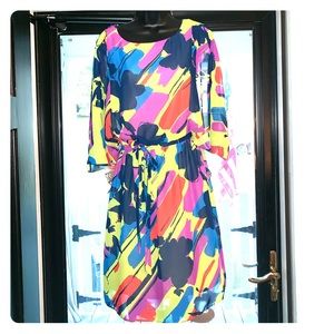 SIGNATURE BY ROBBIE BEE FLORAL ABSTRACT SIZE 8